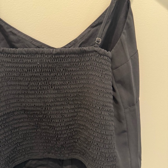 Abercrombie & Fitch Strappy Tank Blouse black
Size L - Picture 5 of 7